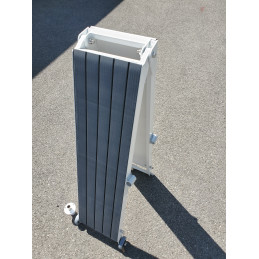 Passerelle légère blanche en alu pliable avec revêtement mousse 3M