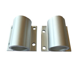 Fixation main courante pour passerelle